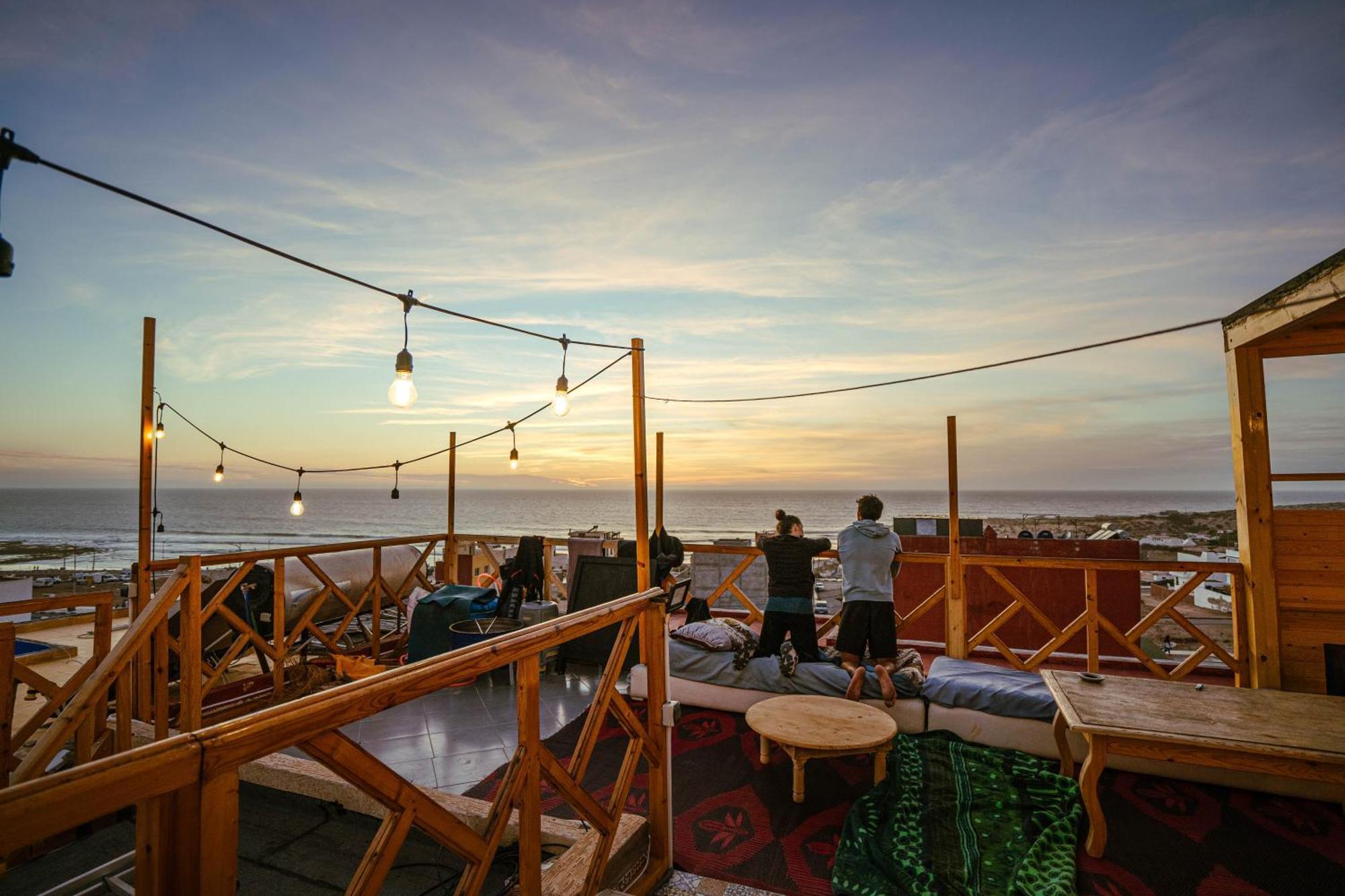 Апартаменты West Coast Surf House Эмуан Экстерьер фото